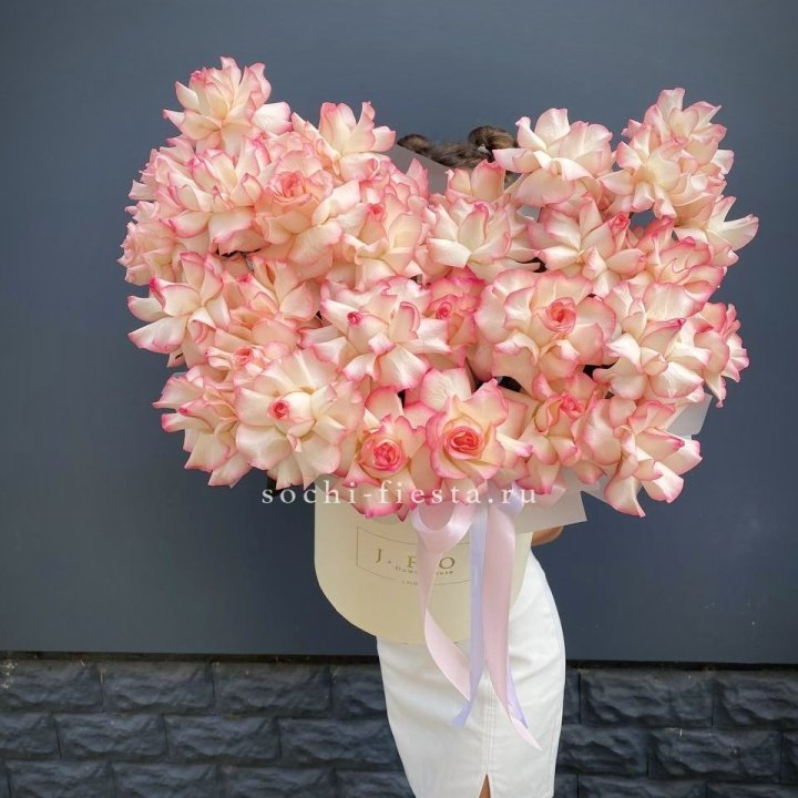 31 французская роза Джумилия в боксе в Курске