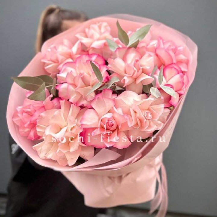 Нежно- розовые французские розы Венди в Курске