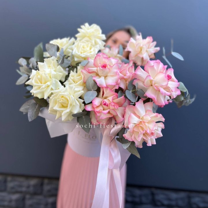 15 Французских роз в боксе в Курске