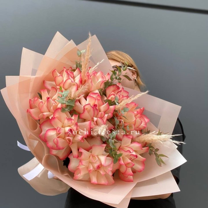 9 Французских роз Джумилия  в Курске