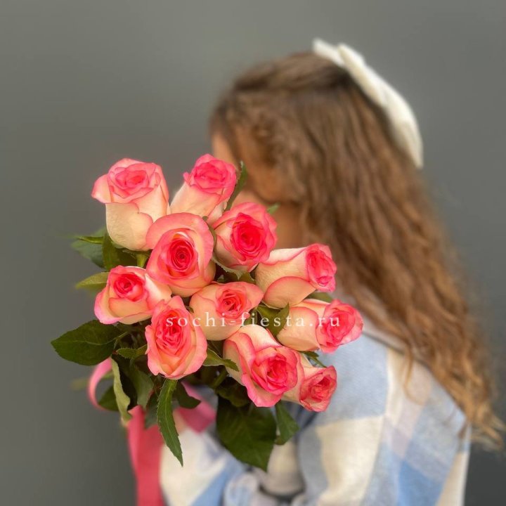 11 роз "Джумилия" в Курске