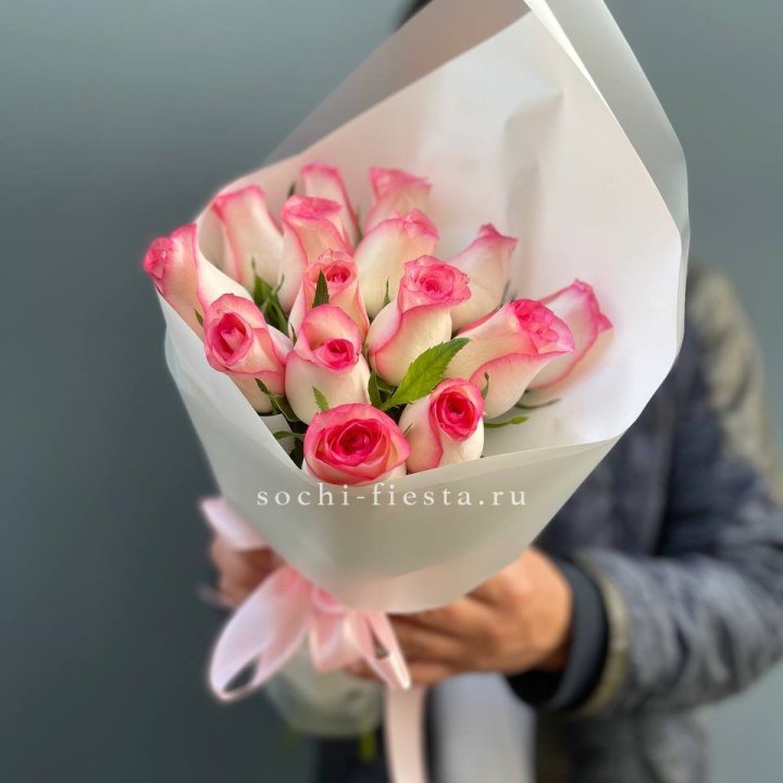 15 роз "Джумилия" в Курске