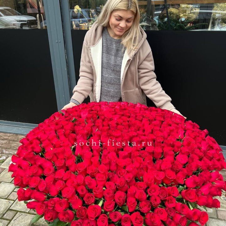 501 красная роза в корзине в Курске