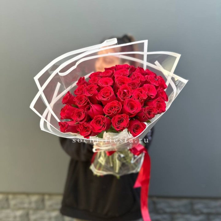 31 красная роза в Курске