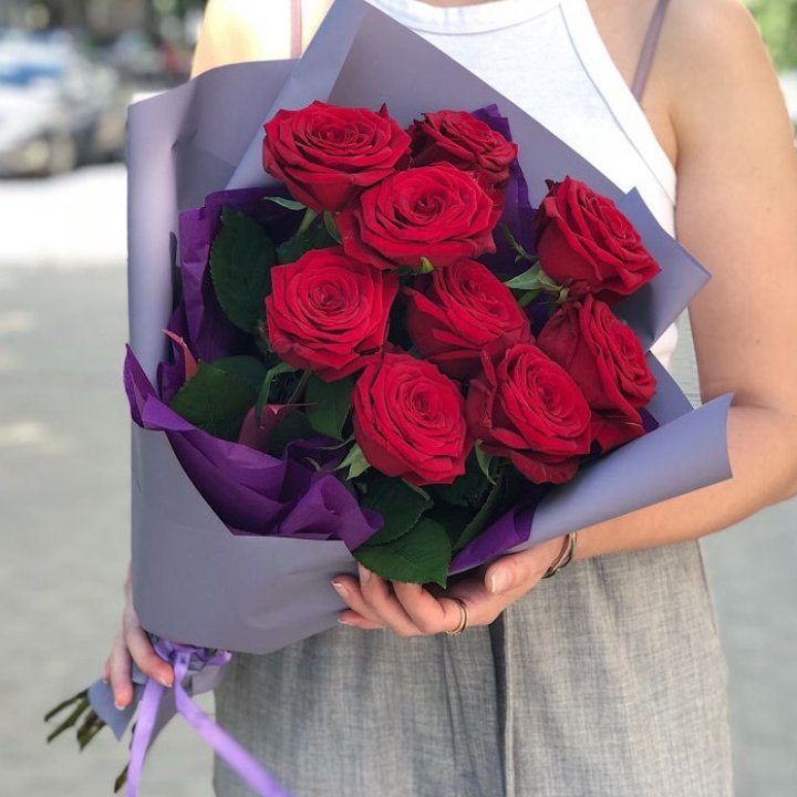 9  красных роз №1 в Курске