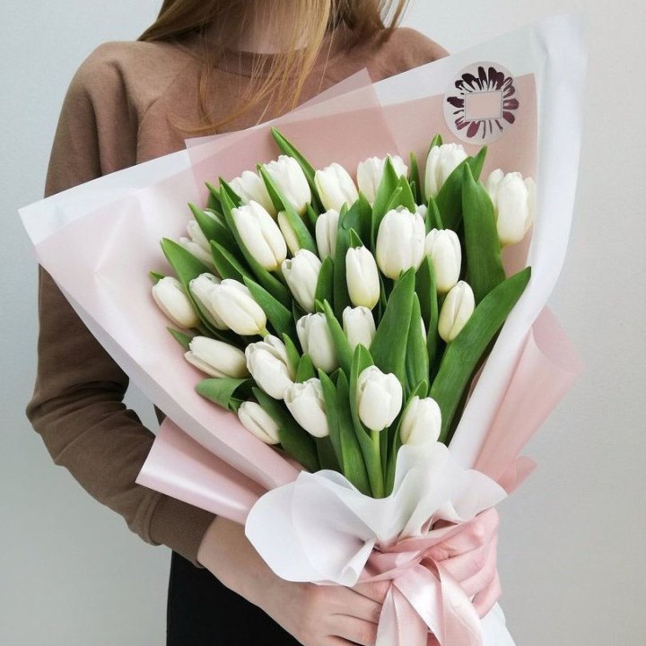 Букет белых тюльпанов "Моника" в Курске