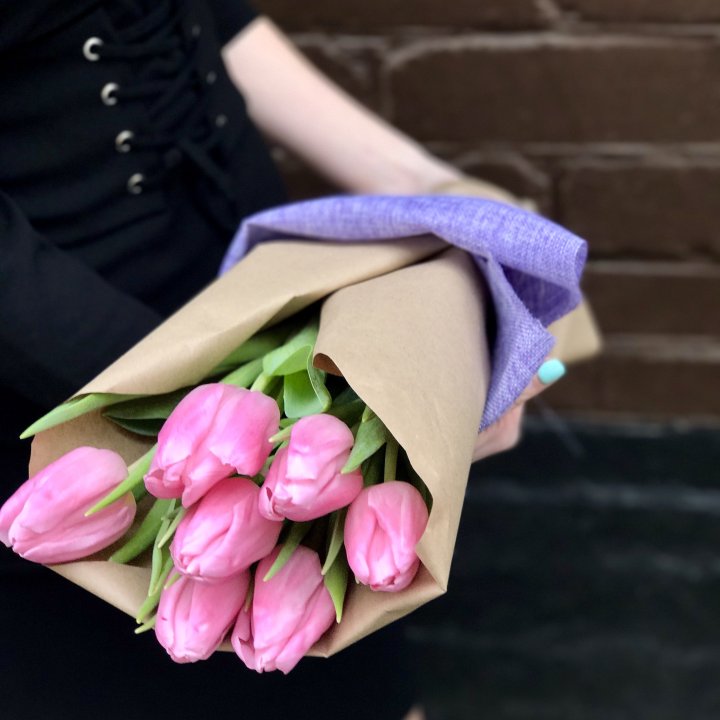 Букет розовых тюльпанов в Курске