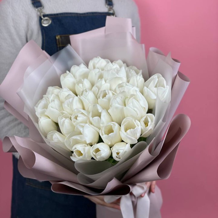 Букет белых тюльпанов "Пур-пур" в Курске