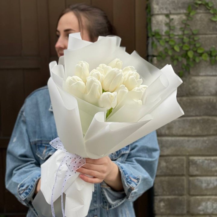 Букет белоснежных тюльпанов в Курске